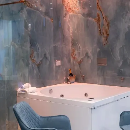 Gasthof Suite Acquamarine By Symphonya Luxury Holiday Rentals