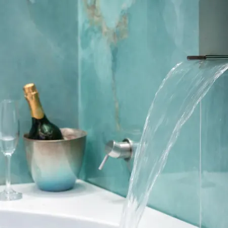 Guest house Acquamarine By Symphonya Luxury 3*